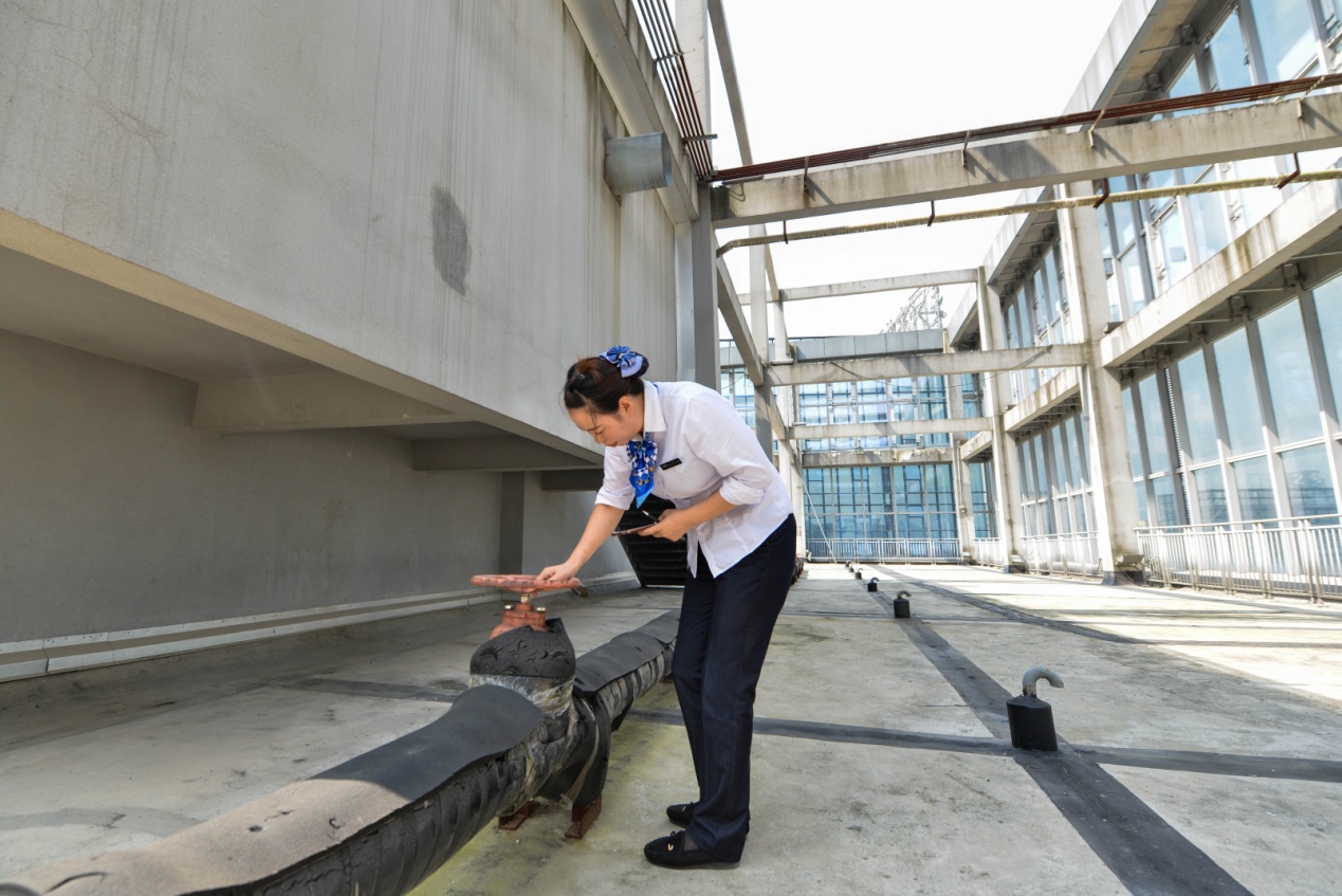 客服管家张雨：有问必答的百度姐