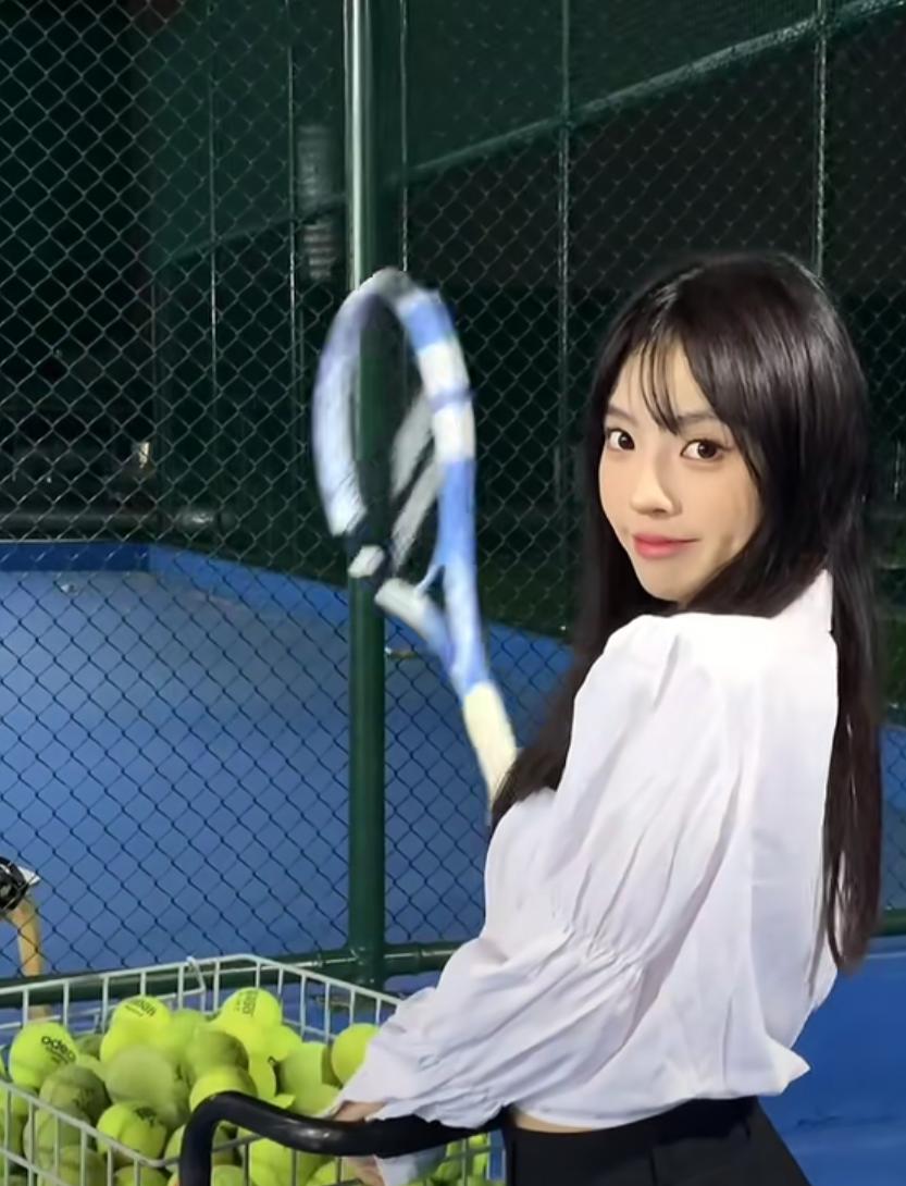 抖音被家暴戴眼镜的男网红,网红被家暴事情