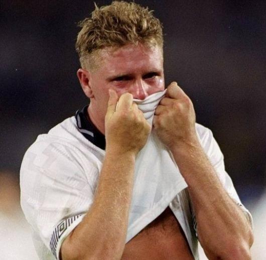 足坛历史上被伤病摧毁的七大球星,足坛巨星小罗有多强