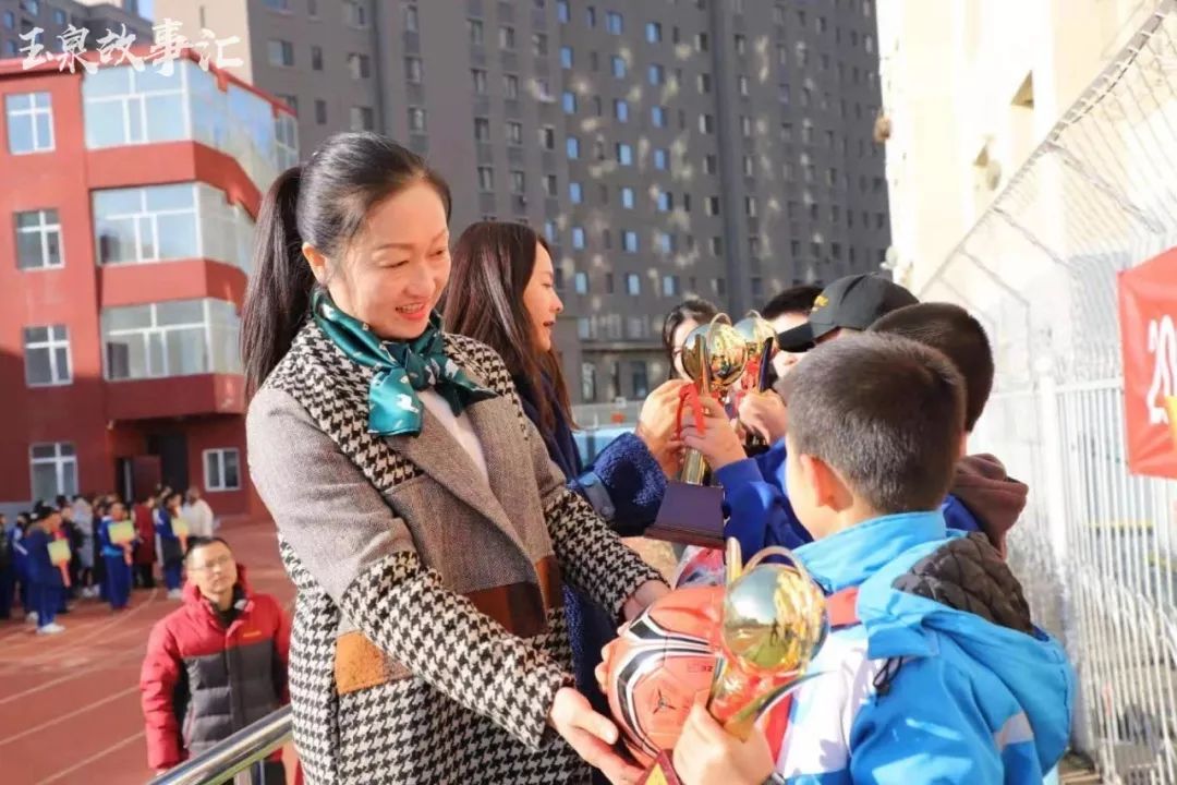 玉泉故事汇|玉泉区有这样一位把家长“说哭”的女校长