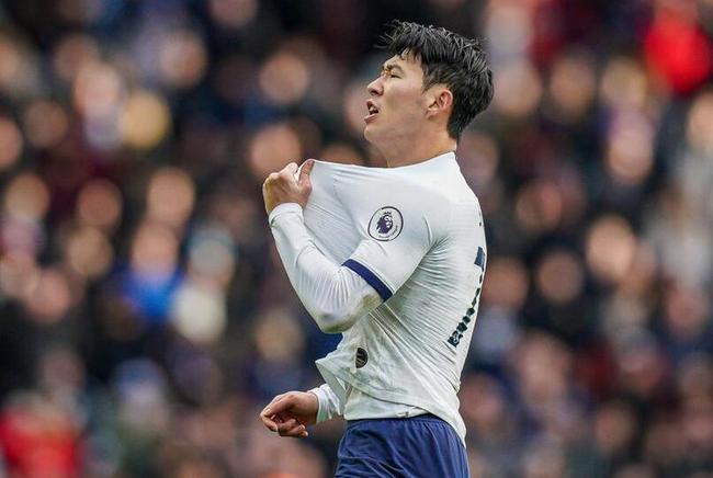 孙兴慜赛后哭泣,孙兴慜vs巴西孙兴慜赛后痛哭