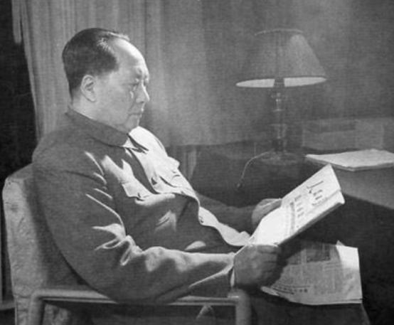 1950年高层贪官建小二楼,惹毛主席震怒,毛主席:拉出去枪毙