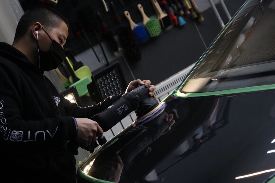 怪兽修车：修复一辆09年西装暴徒奥迪S8，当年售价200多万