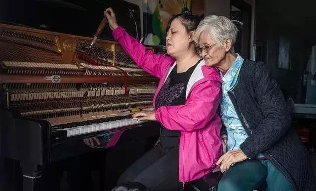 残疾人超励志成功逆袭,拒绝卖惨反倒感恩自己