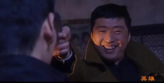 15部影视剧“名场面”，乌鸦掀桌，朱茵眨眼，她让人等了28年