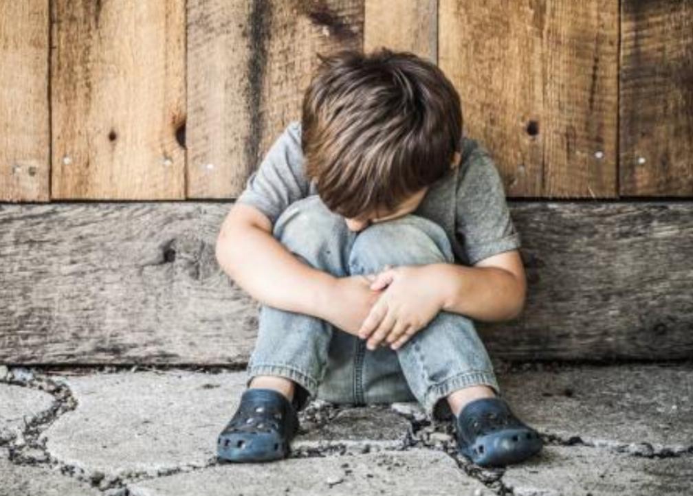 孩子被欺负家长无能为力的感觉,孩子被欺负让孩子还手才是答案