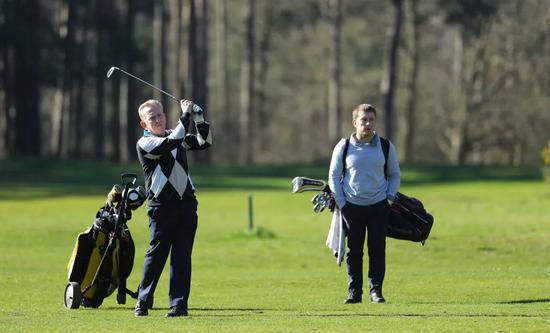 悦家云高尔夫：疫情过后国内可以推行无球童自助打球吗？