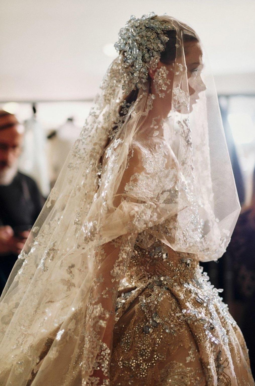 刘亦菲走红毯穿的礼服 (刘亦菲结婚了吗2017)