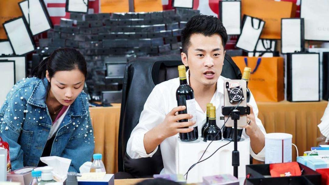 辛巴直播带货视频,如何评价辛巴直播带货