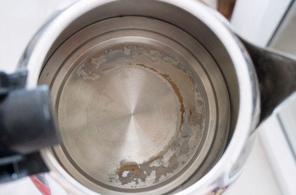 电热水壶水垢怎么去除最简单方法,电热水壶水垢怎么去除小妙招