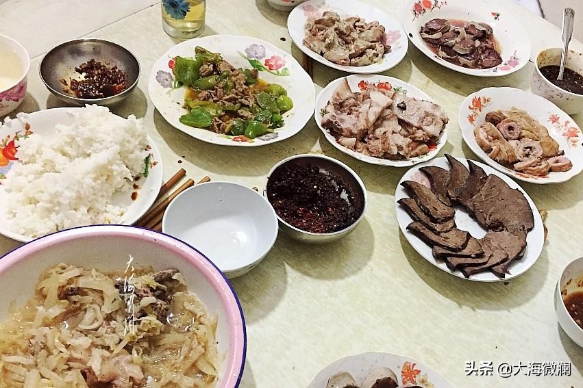 东北农村过年杀猪菜哪家做得最好,最正宗的东北农村杀猪菜