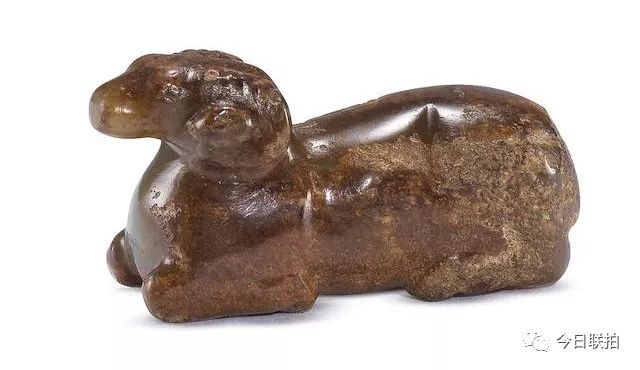 一只白玉小熊卖了670万，人家靠的是颜值！