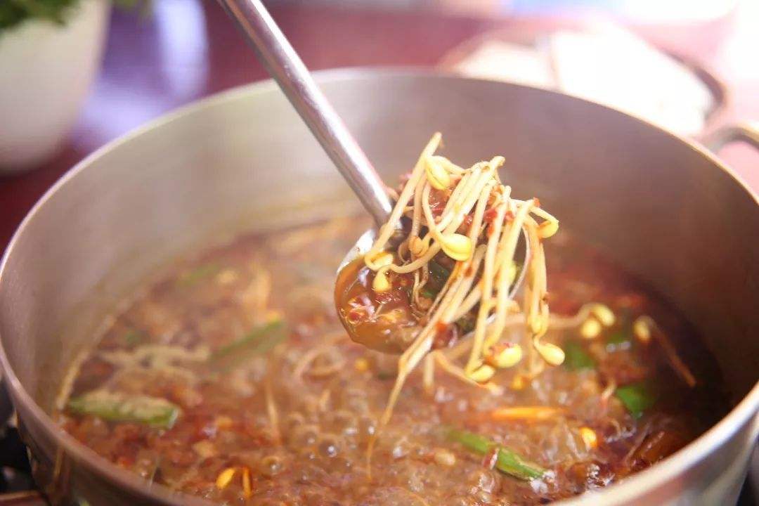 贵阳老字号何姨妈豆豉火锅,爽爽的贵阳火锅