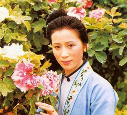 红杏枝头春意闹描写春景的妙处,春色满园关不住全诗欣赏