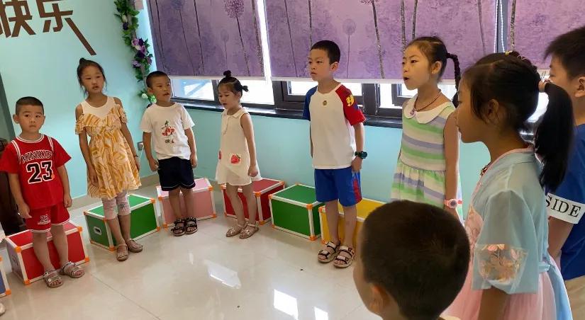 鍜崱鑹烘湳鍩硅,鍜崱闊充箰鍩硅涓績