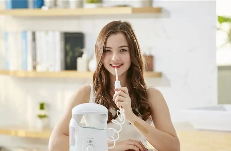 水牙线正确使用方法视频,水牙线冲牙器使用方法