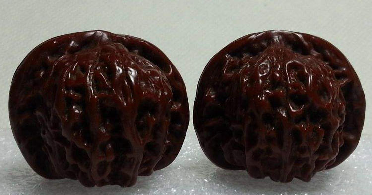 大宝闷核桃是什么原理,核桃用大宝闷完之后前后对比