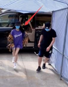 杨幂拍戏受伤令人心疼,杨幂拍戏受伤有哪些表现