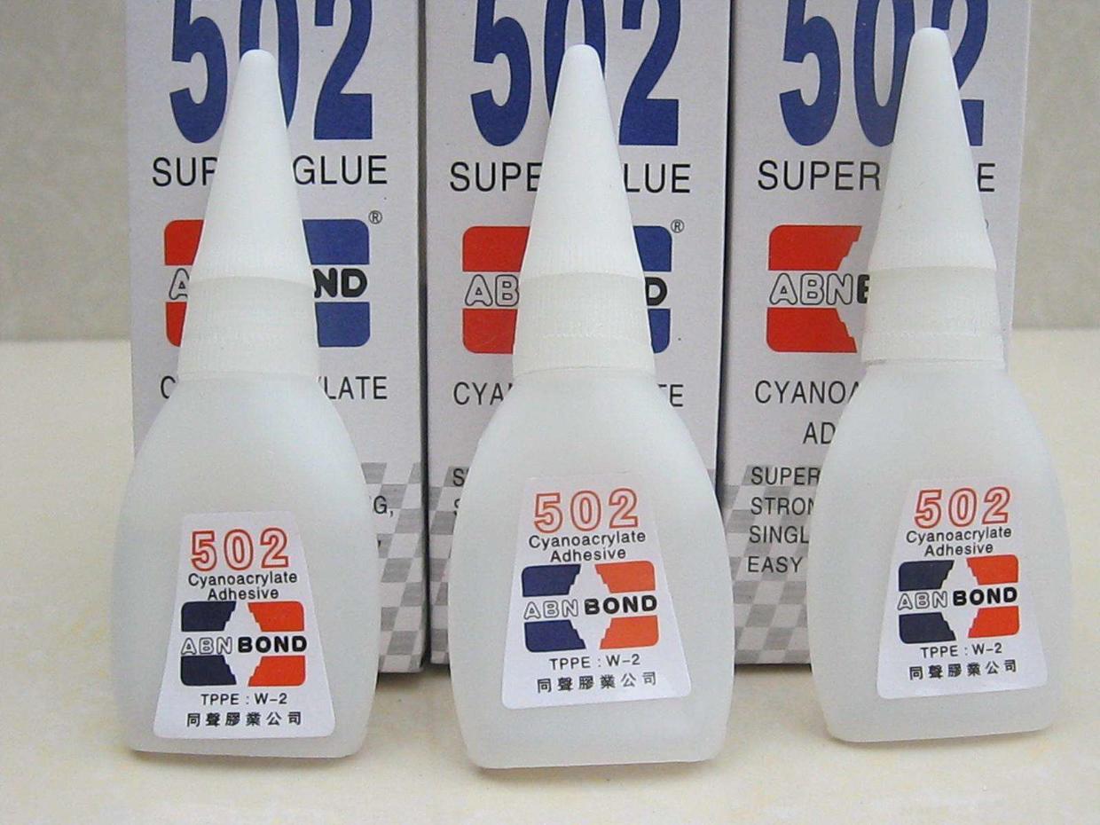 手上粘上502胶水有啥妙招去掉,如何快速去除手上粘到的502胶水