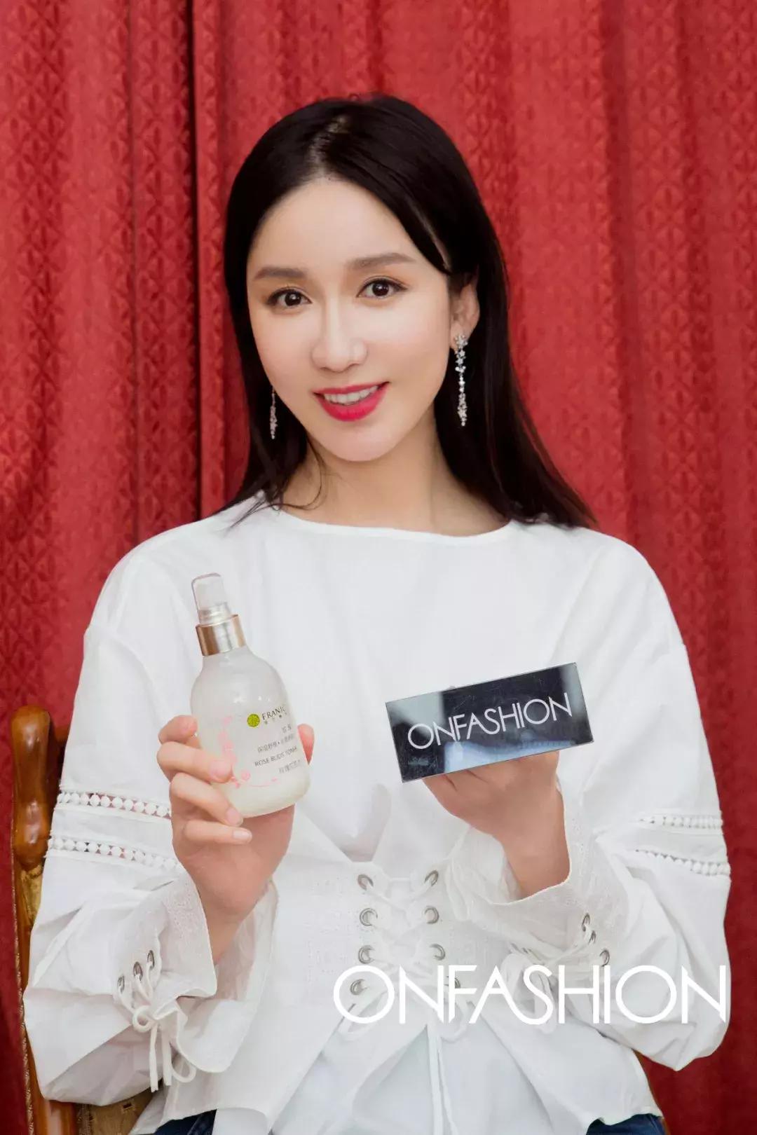 明星娄艺潇必备单品,好物推荐女明星