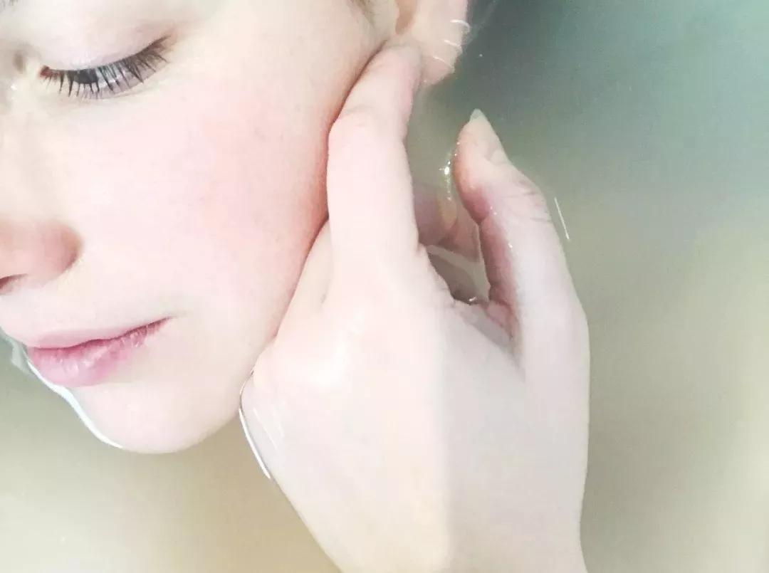 非常实用的孕期护肤品攻略,孕期必看七本书