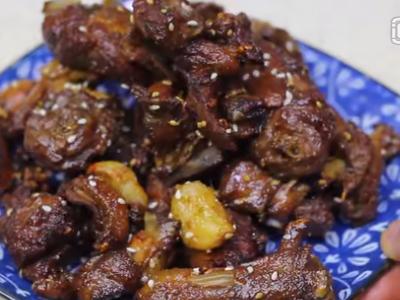 外脆内嫩鸭子,外焦里嫩的椒盐鸭