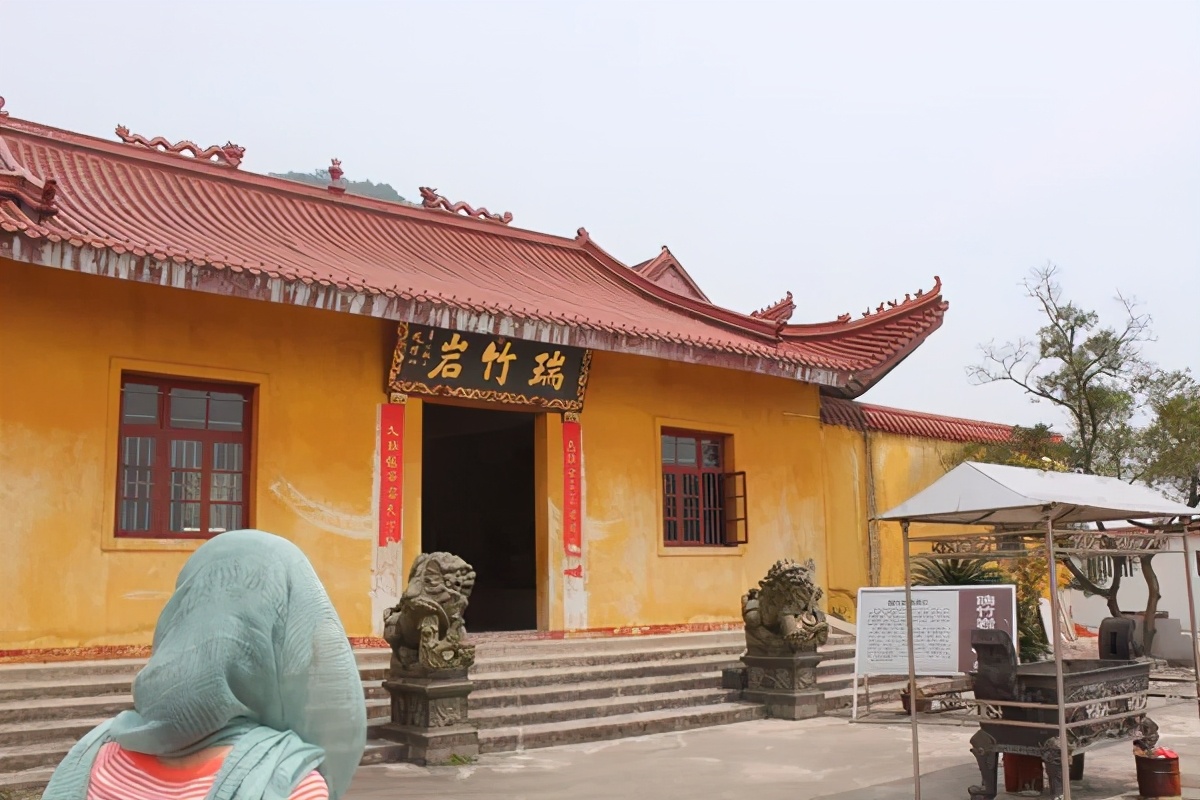 漳州有哪些祈福的寺庙,漳州市有个非常灵的寺庙