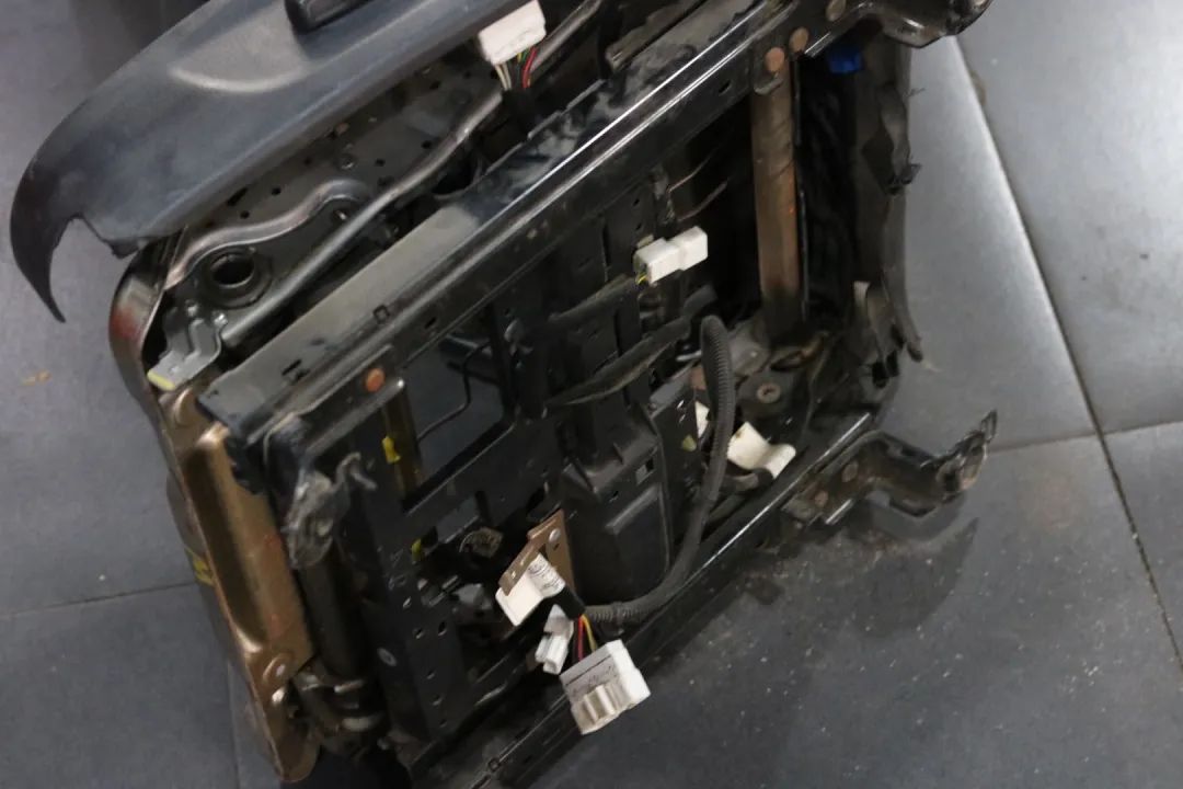 怪兽修车翻新,怪兽修车老车翻新