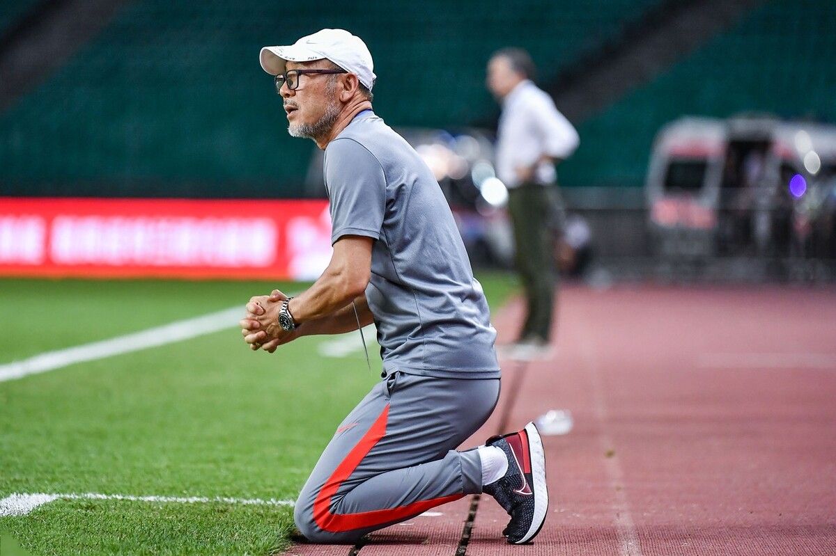 重庆足球解散,中超重庆队解散内情投入超30亿