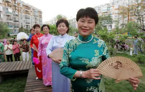 莫道桑榆晚为霞尚满天表达了什么,莫道桑榆晚为霞尚满天语录