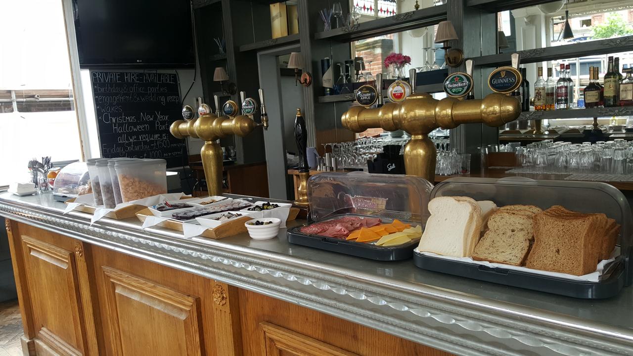 英国旅游住宿床位,英国旅游住哪个酒店比较好