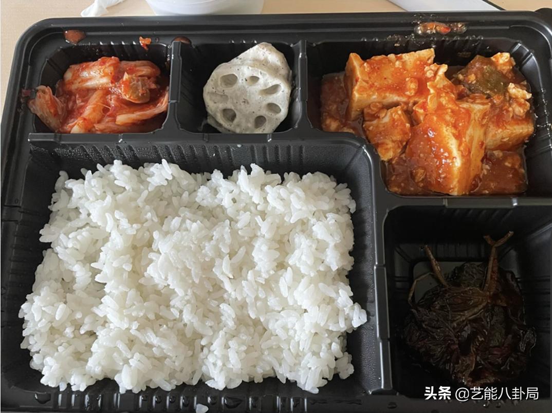 韩国隔离餐的食物,韩国隔离伙食饭菜不够能加不