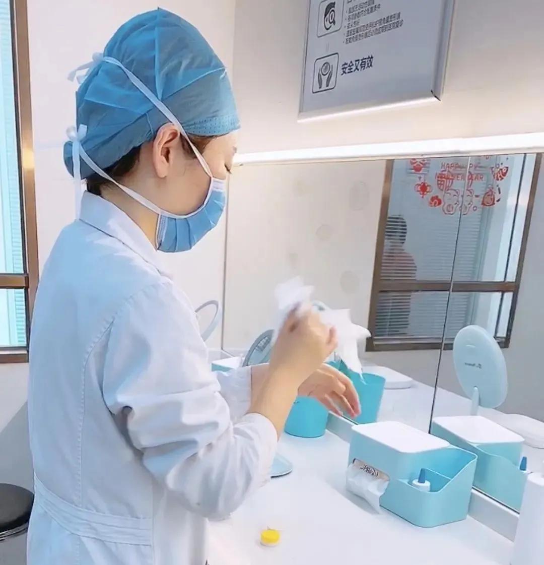 隐形应该怎么摘，专业方法在这里