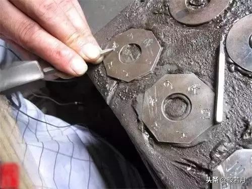 生气后买黄金,黄金金珠手串容易瘪吗