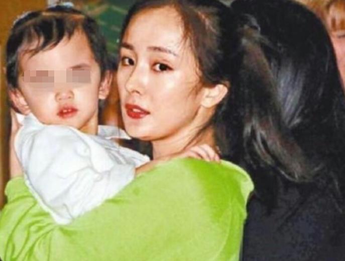 杨幂对比赵丽颖,2017年杨幂和赵丽颖的对比