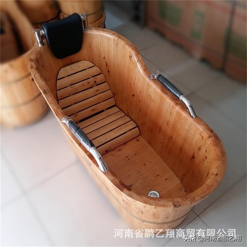 碳化木桶和原木泡脚桶,中式实木泡澡桶