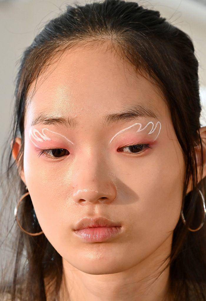 适合元气女生的眼妆,亚洲印象派和低饱和眼妆