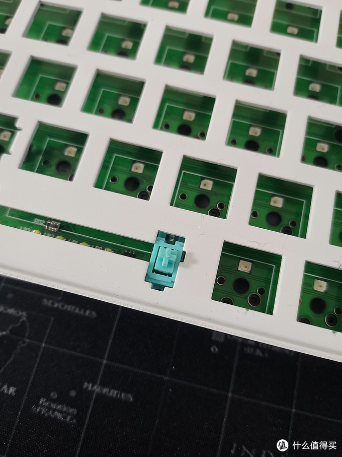 小键盘rgb键盘推荐,键盘推荐108键盘