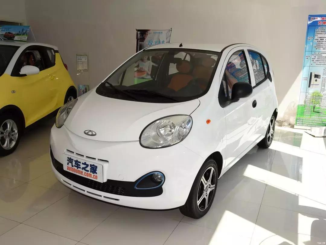 同一车型纯电汽车和燃油汽车价格,25万的电动车和15万的燃油车比较