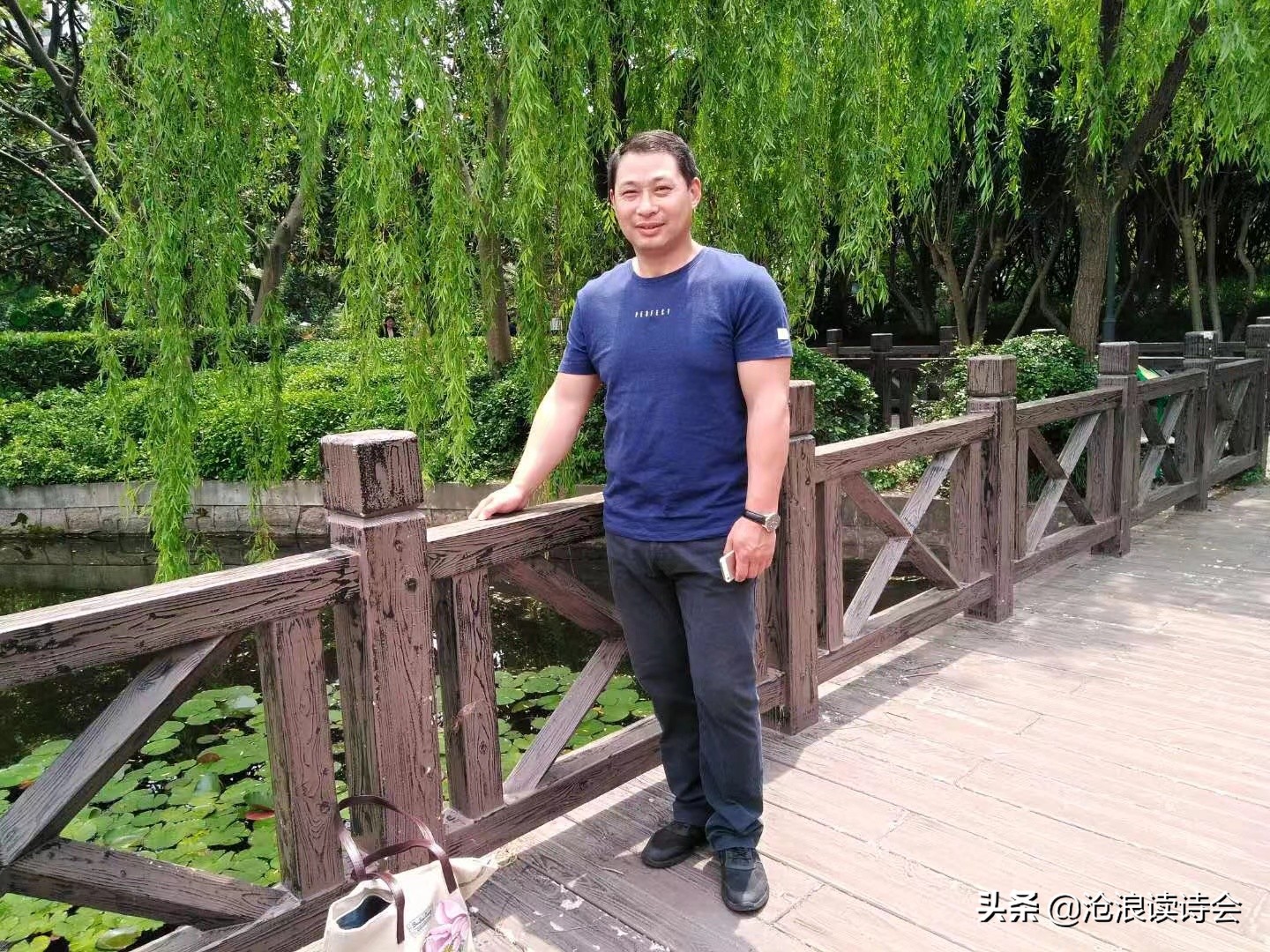 外出打工离家的心情的诗句,打工的诗句和经典句子