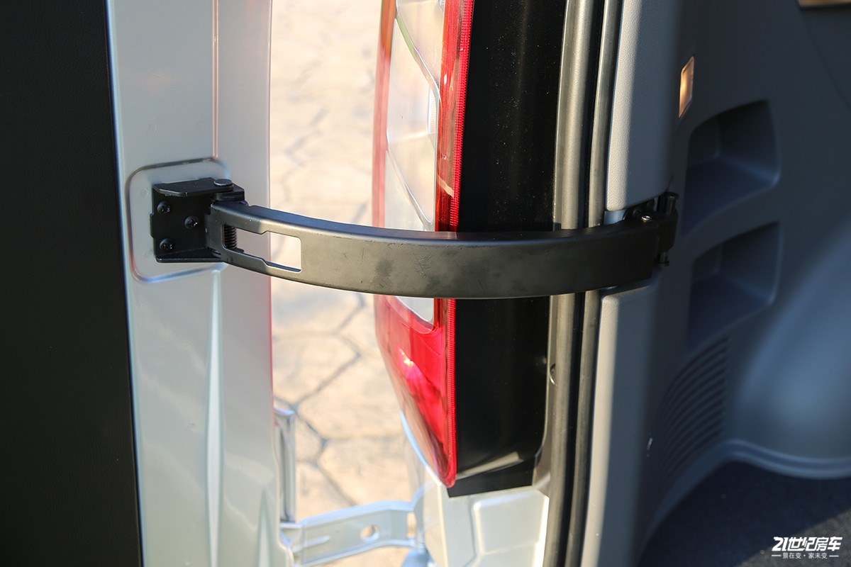 华晨金杯新海狮房车,华晨雷诺金杯海狮王视频