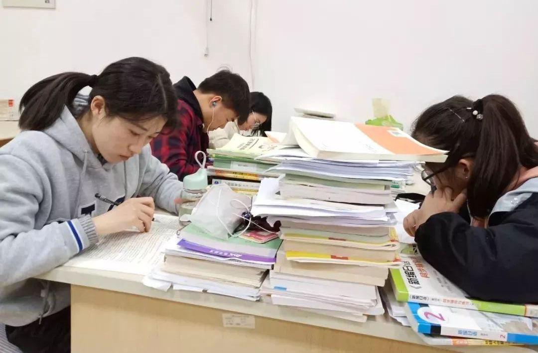 考研是总分过线还是各科过线,211考研总分过线单科不过