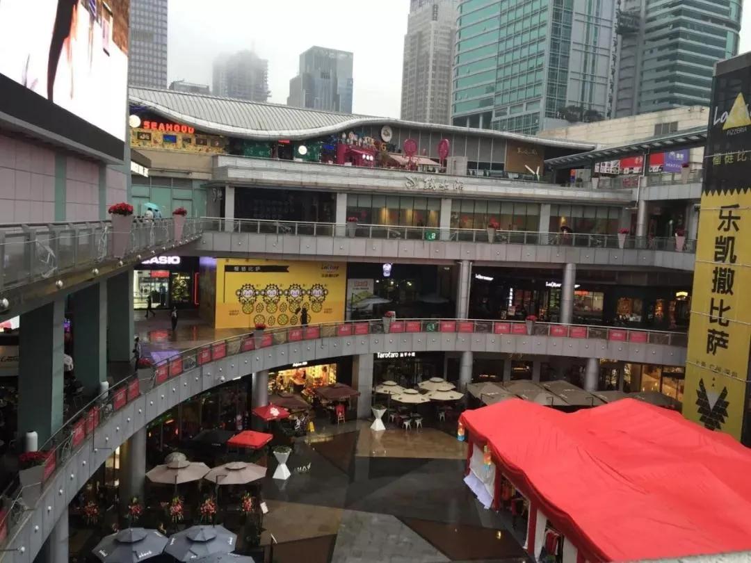 不愿被“唱衰”的老旧商场,如何凭借改造设计成变身“打卡地”?