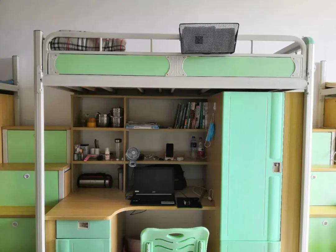 呼和浩特学院的宿舍,呼和浩特职业学院宿舍大吗