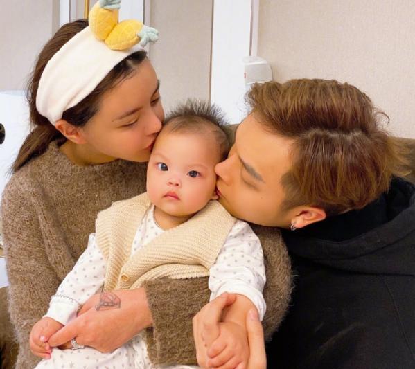 韩安冉带女儿上学,韩安冉培养小猪妹花多少钱