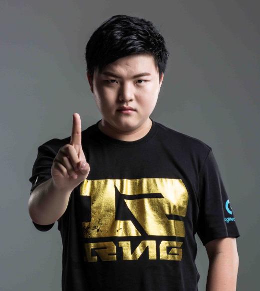 LOL：超清、蓝光8M不算啥！*牙虎**开了4K直播谁顶的住？