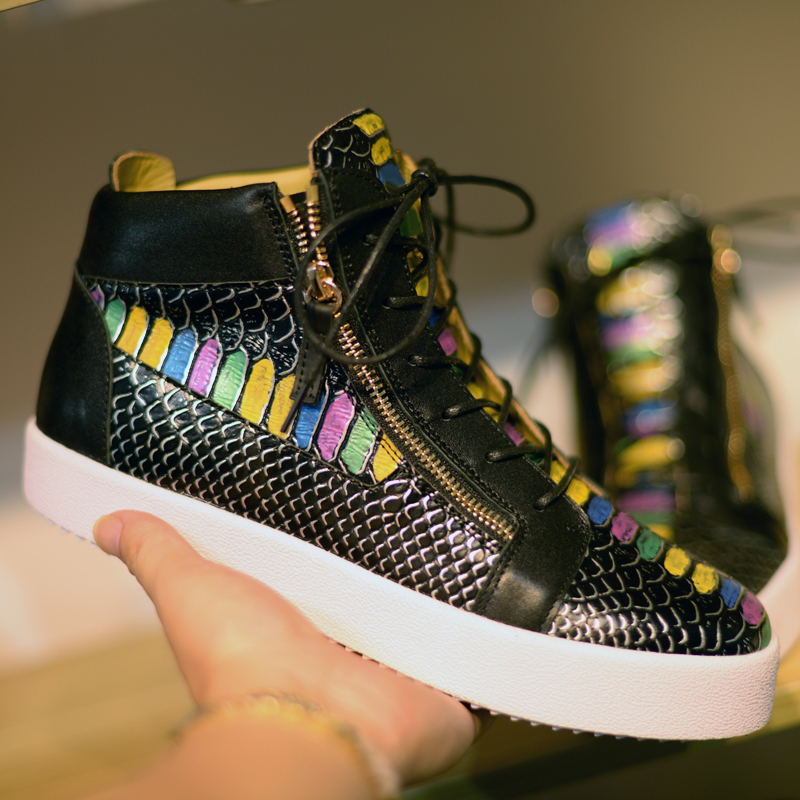 一双鞋子很重要,一双鞋子最重要的就是舒适感