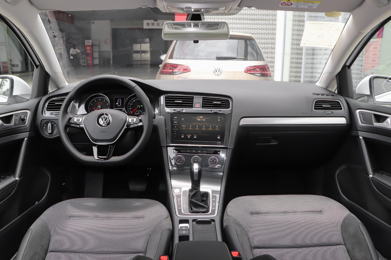 高尔夫旅行版优缺点,大众高尔夫61.4t手动挡优缺点