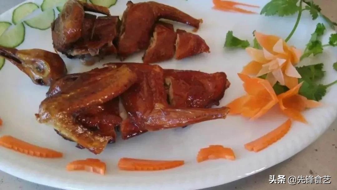 脆皮烧鸡的做法及配方,家庭脆皮红烧乳鸽脆皮水怎么制作