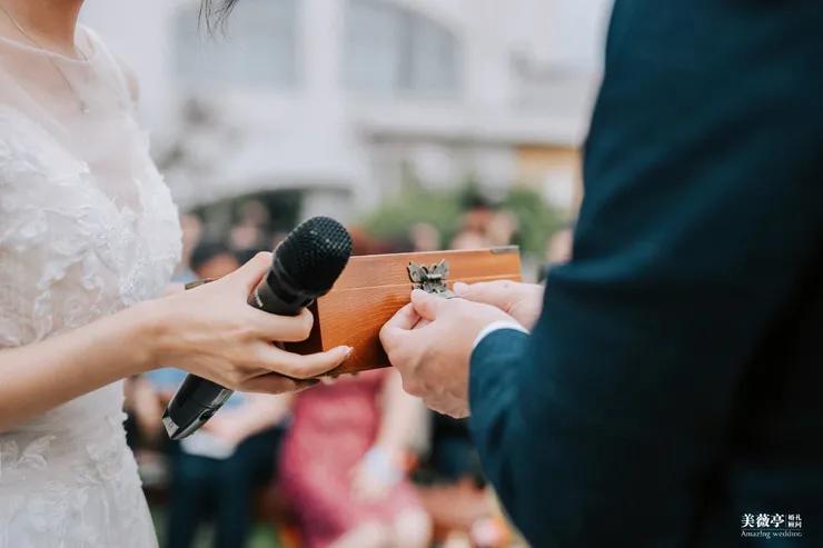 如何找到一个适合你的婚礼主持人,一个好的婚礼主持人需要什么条件